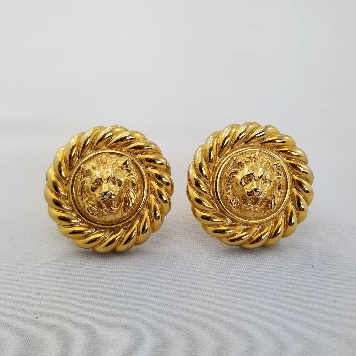 Antique vintage designer costume jewelry fine precious Jewellery
